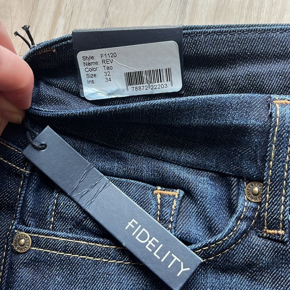 Fidelity Rev Mid Rise Straight leg dark Jeans 32x34 - Picture 2 of 4